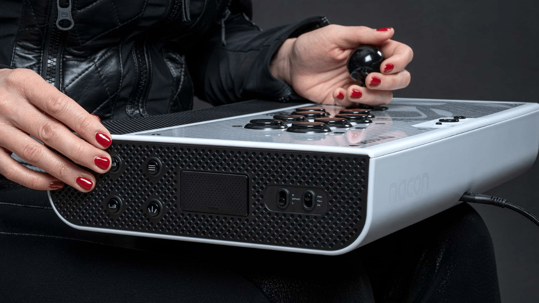 Spielhallen-Feeling für eure PlayStation: Der Nacon Daija Arcade Stick